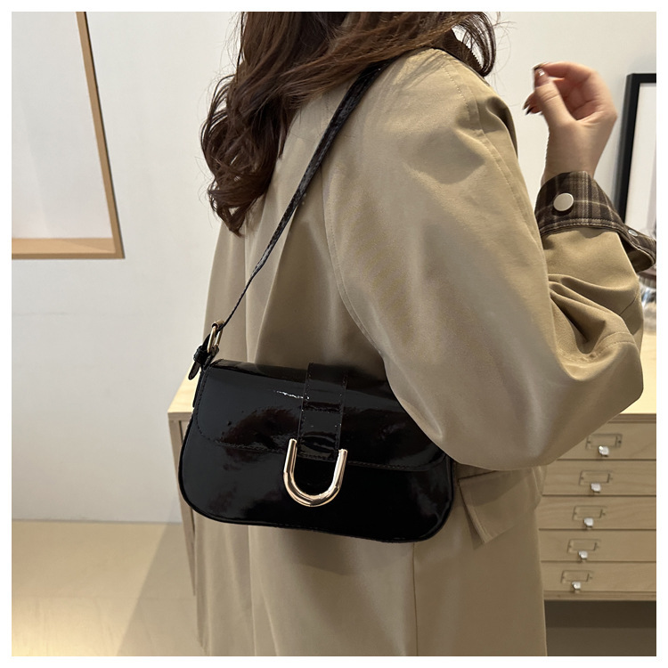 Высококлассная сумка для женщин, ретро винно-красная пряжка-подкова, модная сумка, сумка под мышкой, сумка-мессенджер через плечо