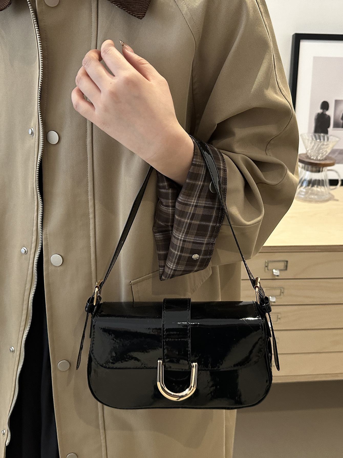 Высококлассная сумка для женщин, ретро винно-красная пряжка-подкова, модная сумка, сумка под мышкой, сумка-мессенджер через плечо